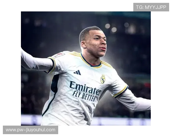 男士足球球星短袖热力登场尽显运动魅力与激情风采